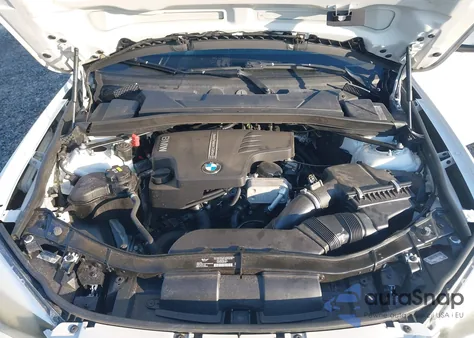 2015 BMW X1 Sdrive28I z USA, uszkodzony, nr VIN WBAVM1C54FV315853